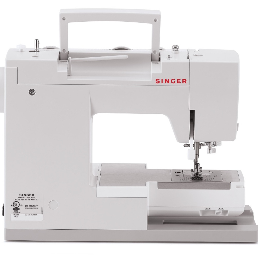 Singer Sewing Machine - Picture 4 of 5